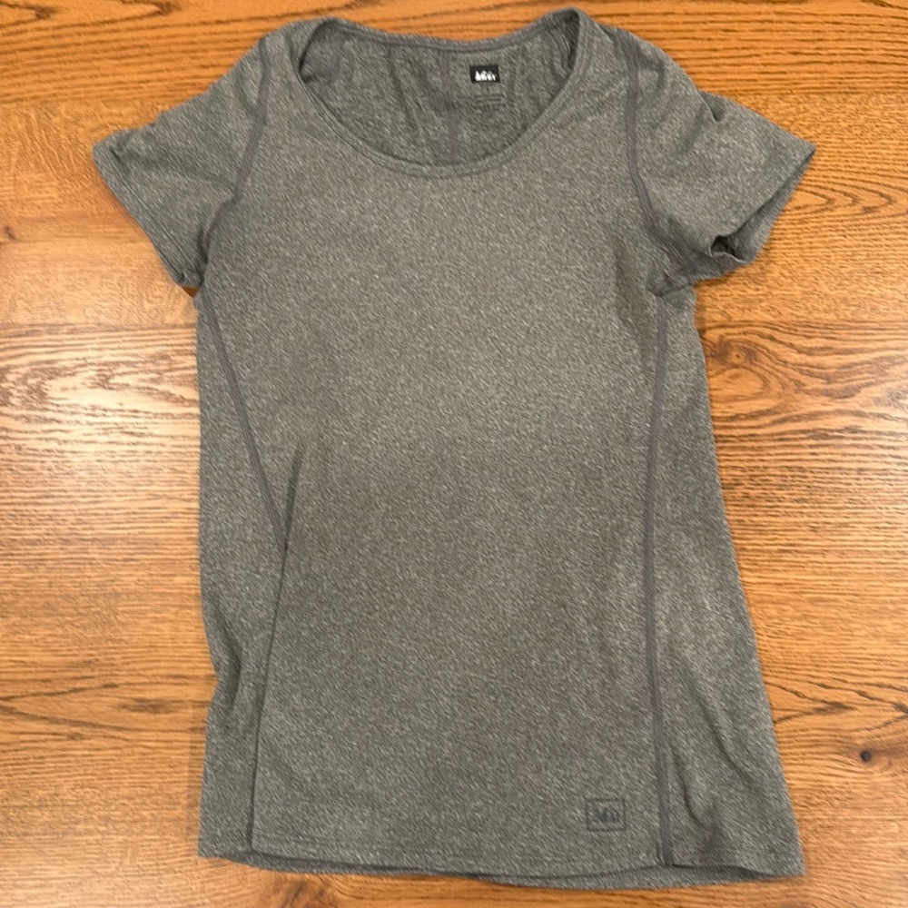 REI stretch T-shirt green/gray ladies small
